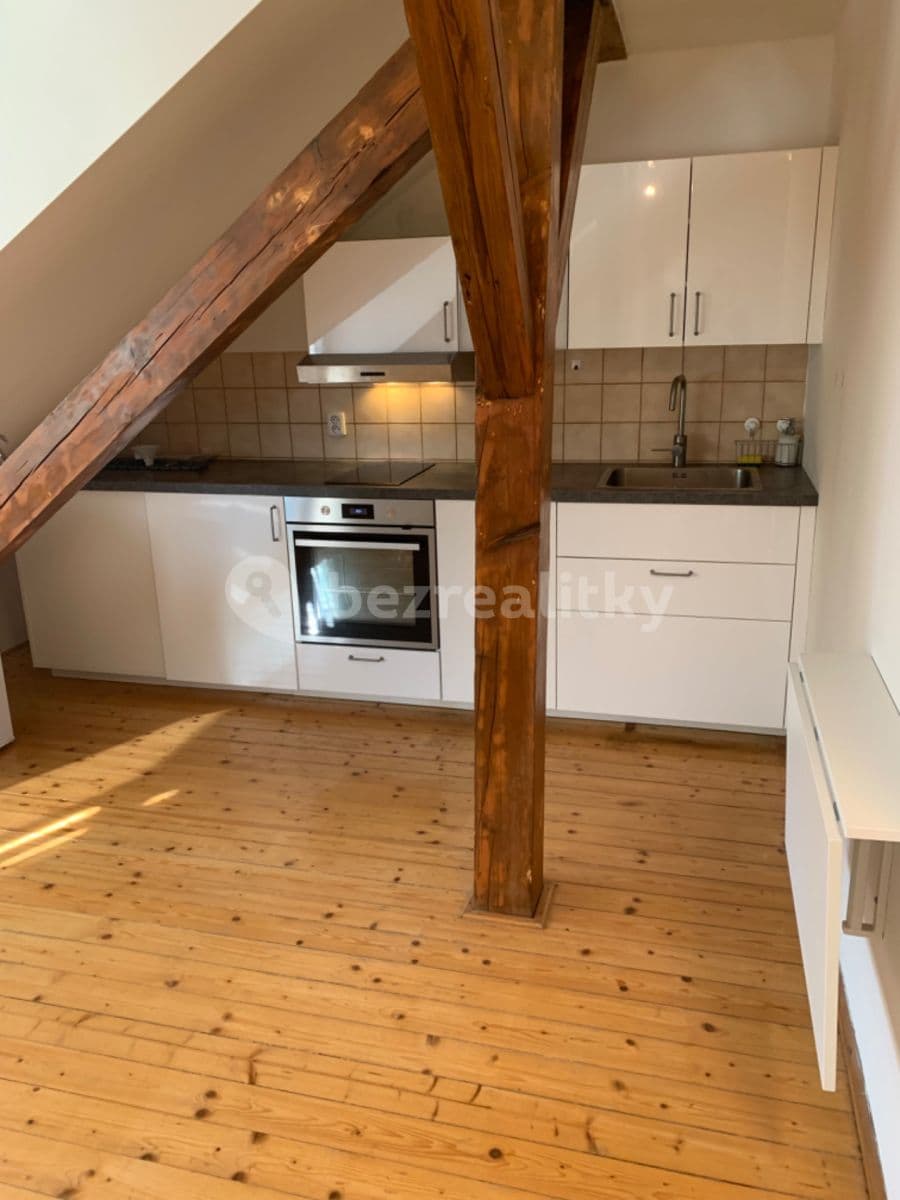 Pronájem bytu Garsoniéra 35 m², U Havlíčkových sadů, Praha, Praha Pronájem bytu Garsoniéra 35 m², U Havlíčkových sadů, Praha, Praha