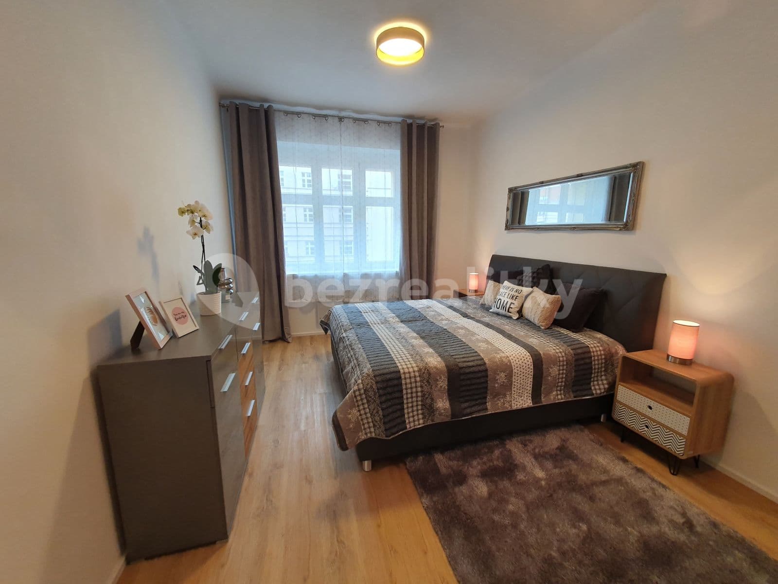 Pronájem bytu 2+1 62 m², Na Louži, Praha, Praha Pronájem bytu 2+1 62 m², Na Louži, Praha, Praha