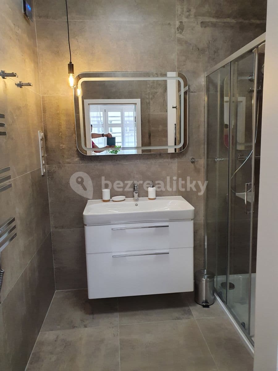 Pronájem bytu 2+1 62 m², Na Louži, Praha, Praha Pronájem bytu 2+1 62 m², Na Louži, Praha, Praha