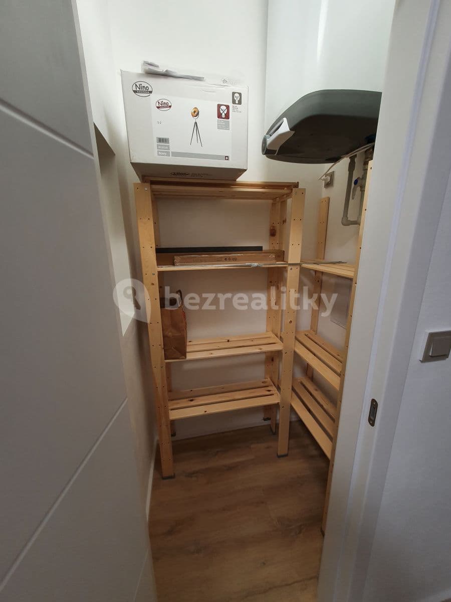 Pronájem bytu 2+1 62 m², Na Louži, Praha, Praha Pronájem bytu 2+1 62 m², Na Louži, Praha, Praha