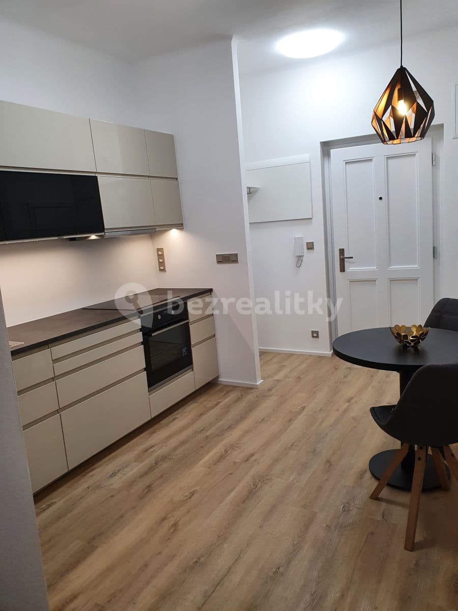 Pronájem bytu 2+1 62 m², Na Louži, Praha, Praha Pronájem bytu 2+1 62 m², Na Louži, Praha, Praha