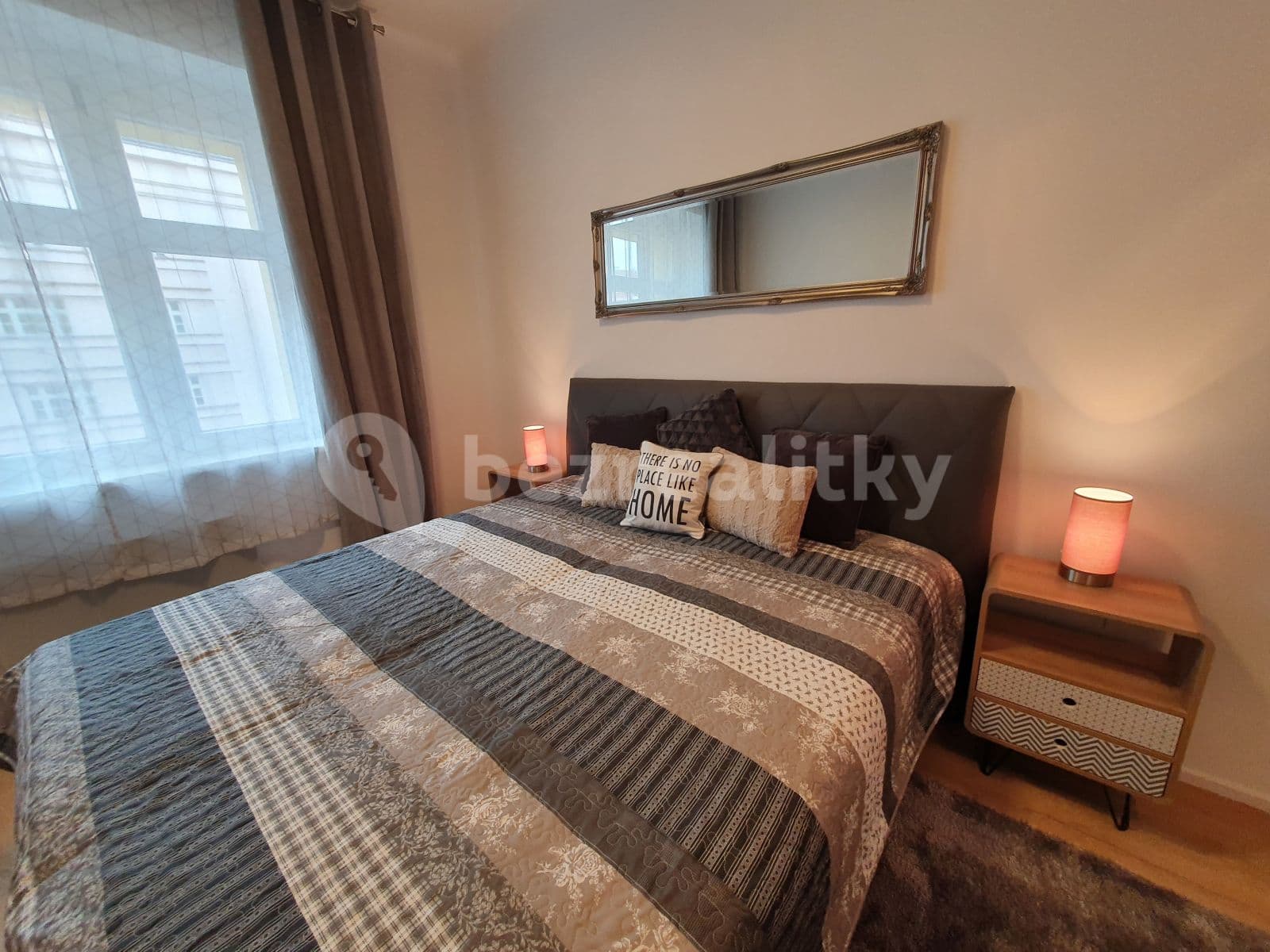 Pronájem bytu 2+1 62 m², Na Louži, Praha, Praha Pronájem bytu 2+1 62 m², Na Louži, Praha, Praha