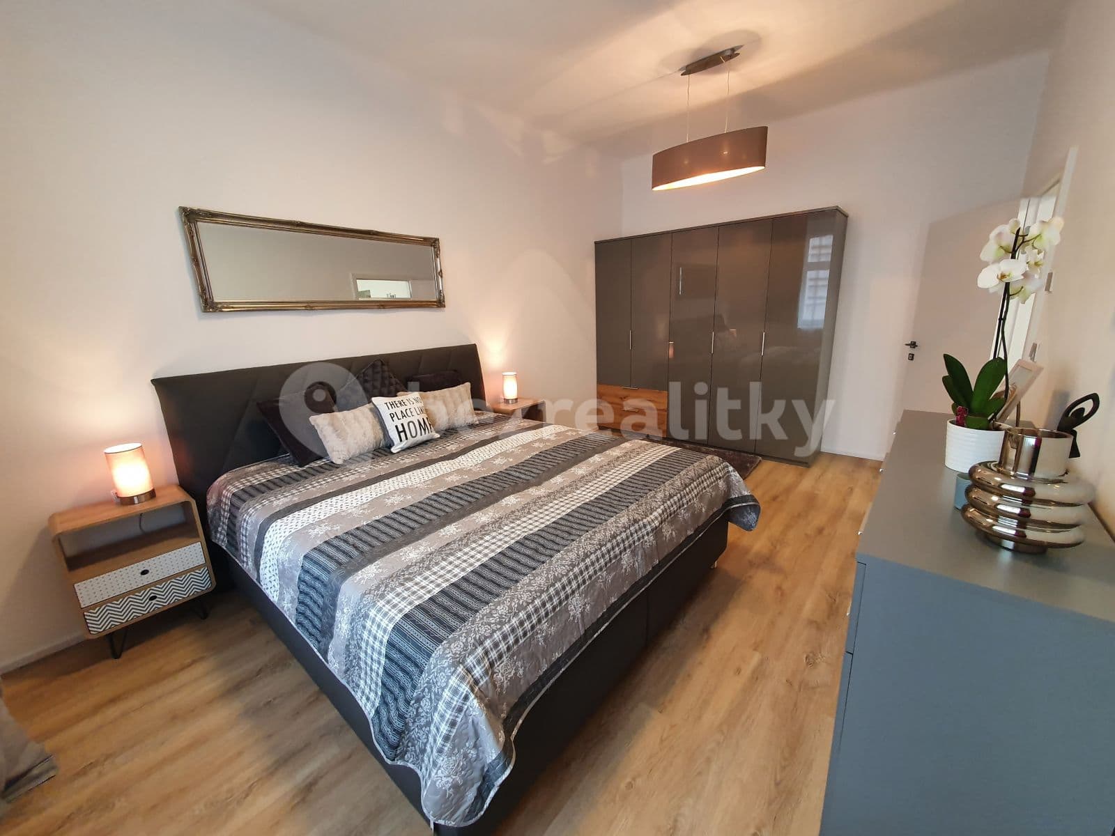Pronájem bytu 2+1 62 m², Na Louži, Praha, Praha Pronájem bytu 2+1 62 m², Na Louži, Praha, Praha