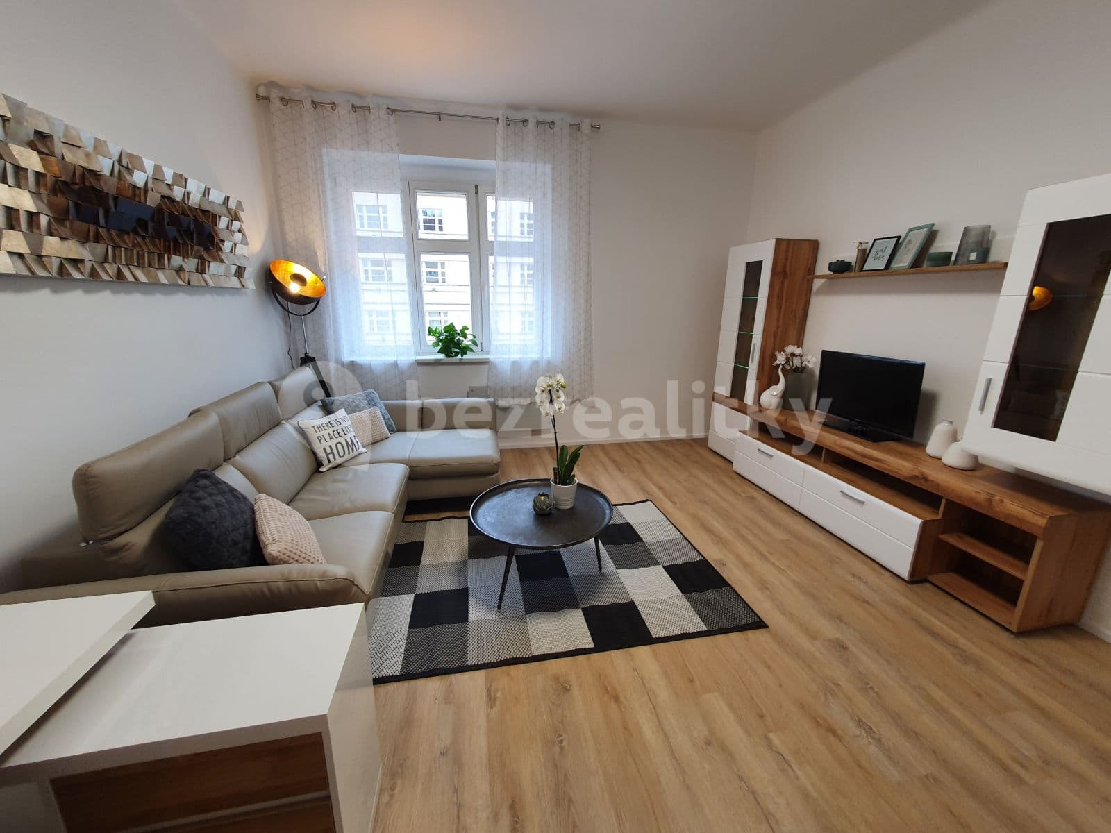 Pronájem bytu 2+1 62 m², Na Louži, Praha, Praha Pronájem bytu 2+1 62 m², Na Louži, Praha, Praha