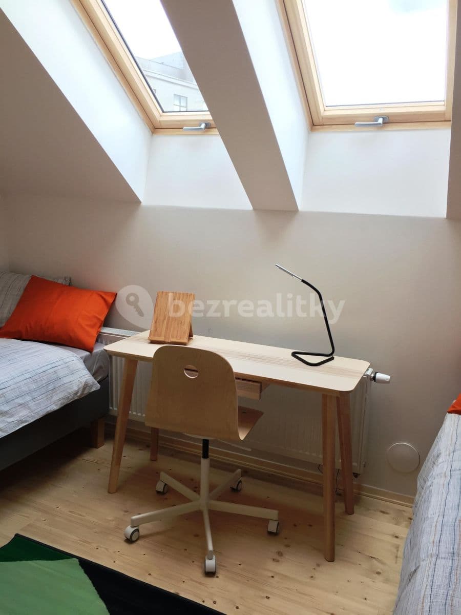 Pronájem bytu 1+kk 32 m², Dukelských hrdinů, Praha, Praha Pronájem bytu 1+kk 32 m², Dukelských hrdinů, Praha, Praha