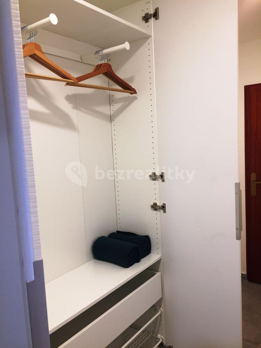 Pronájem bytu 1+kk 32 m², Dukelských hrdinů, Praha, Praha Pronájem bytu 1+kk 32 m², Dukelských hrdinů, Praha, Praha