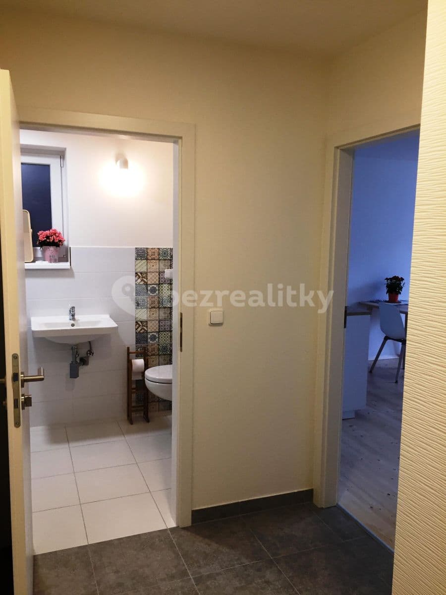 Pronájem bytu 1+kk 32 m², Dukelských hrdinů, Praha, Praha Pronájem bytu 1+kk 32 m², Dukelských hrdinů, Praha, Praha