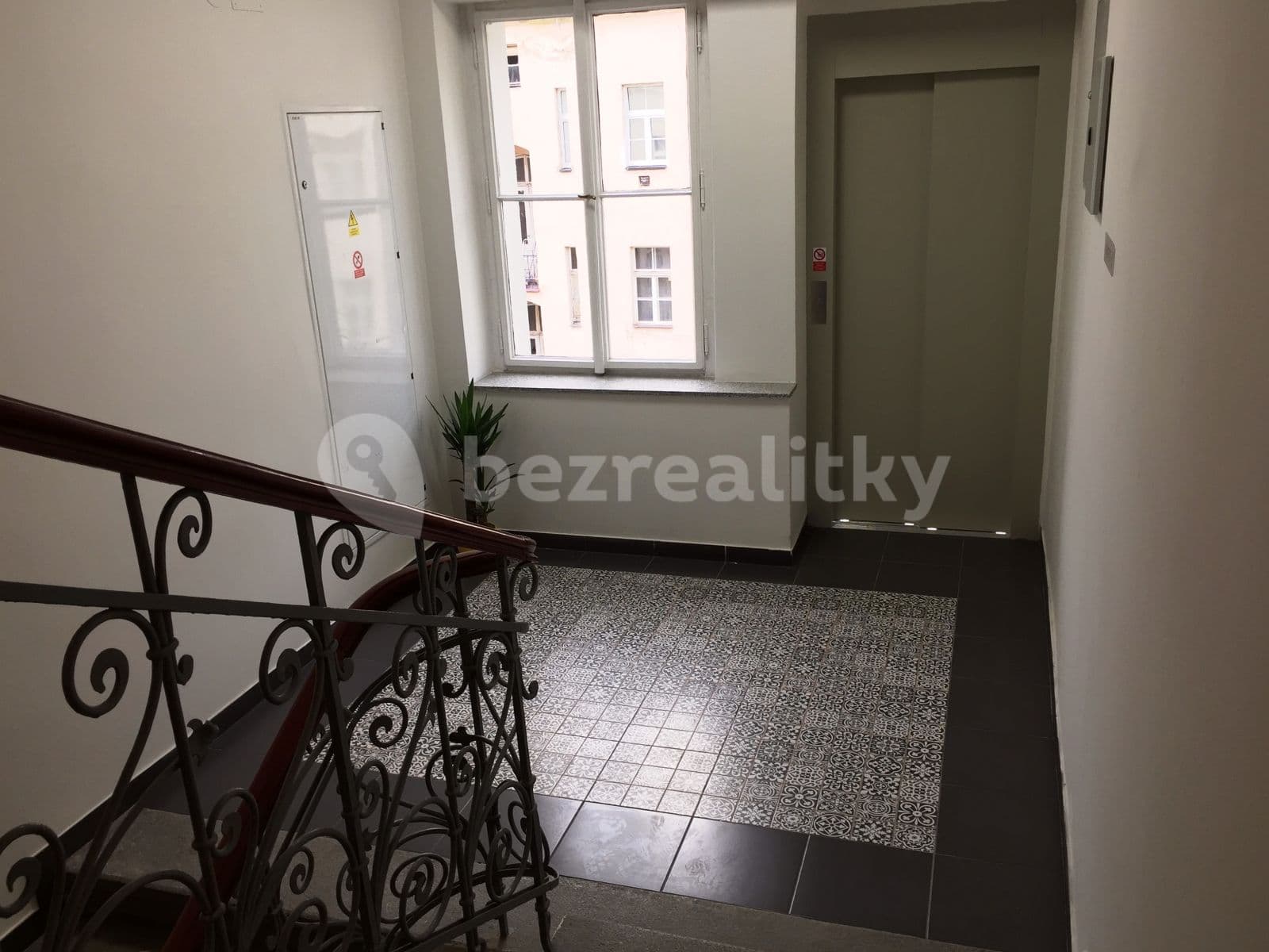 Pronájem bytu 1+kk 32 m², Dukelských hrdinů, Praha, Praha Pronájem bytu 1+kk 32 m², Dukelských hrdinů, Praha, Praha