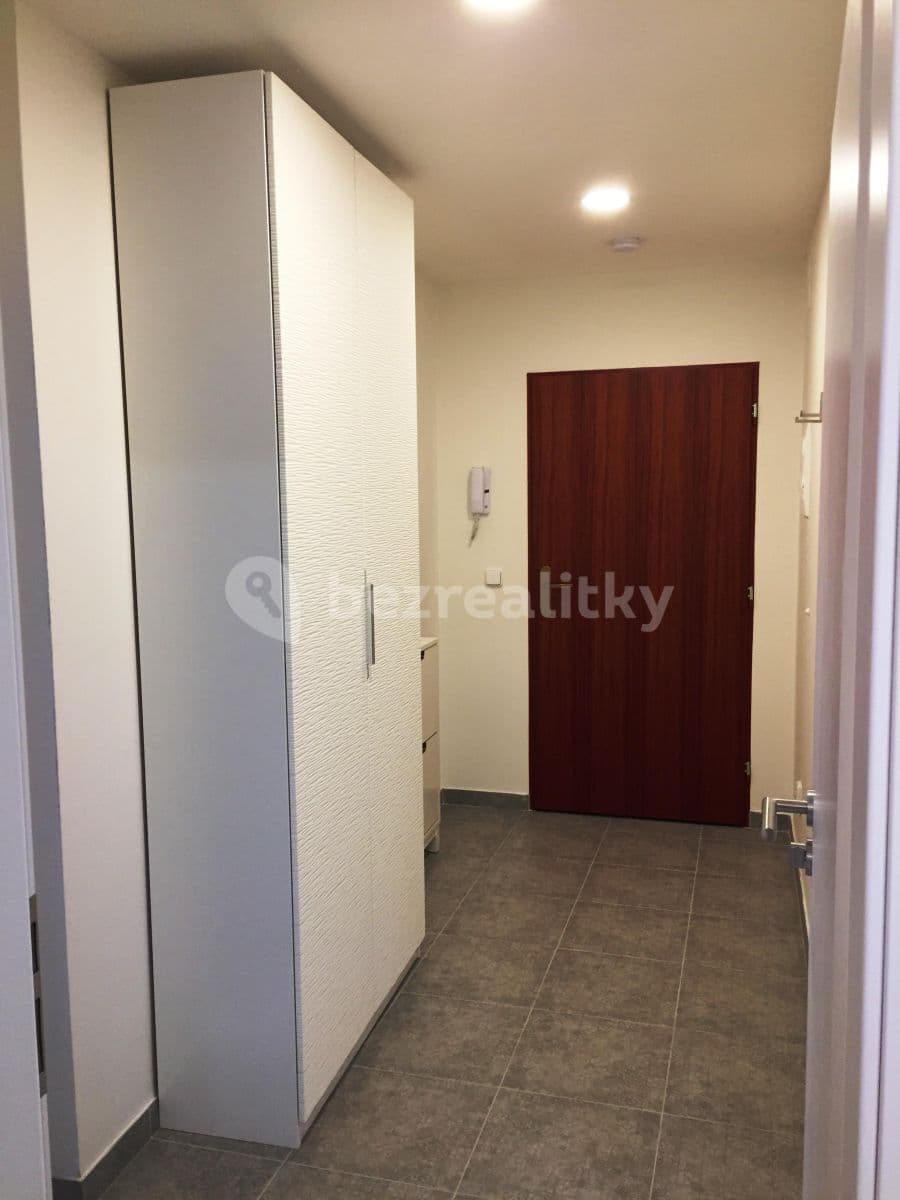 Pronájem bytu 1+kk 32 m², Dukelských hrdinů, Praha, Praha Pronájem bytu 1+kk 32 m², Dukelských hrdinů, Praha, Praha