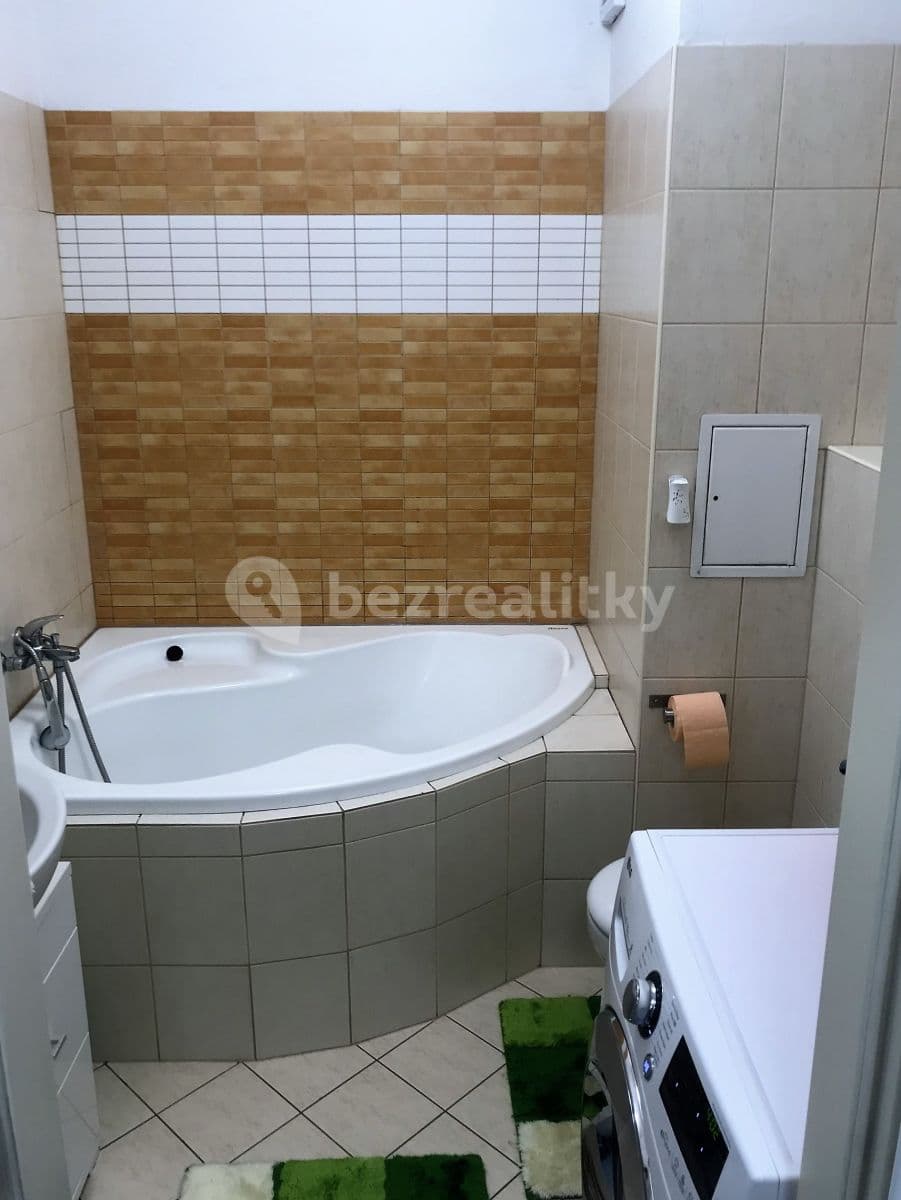 Pronájem bytu 2+kk 37 m², Přípotoční, Praha, Praha Pronájem bytu 2+kk 37 m², Přípotoční, Praha, Praha