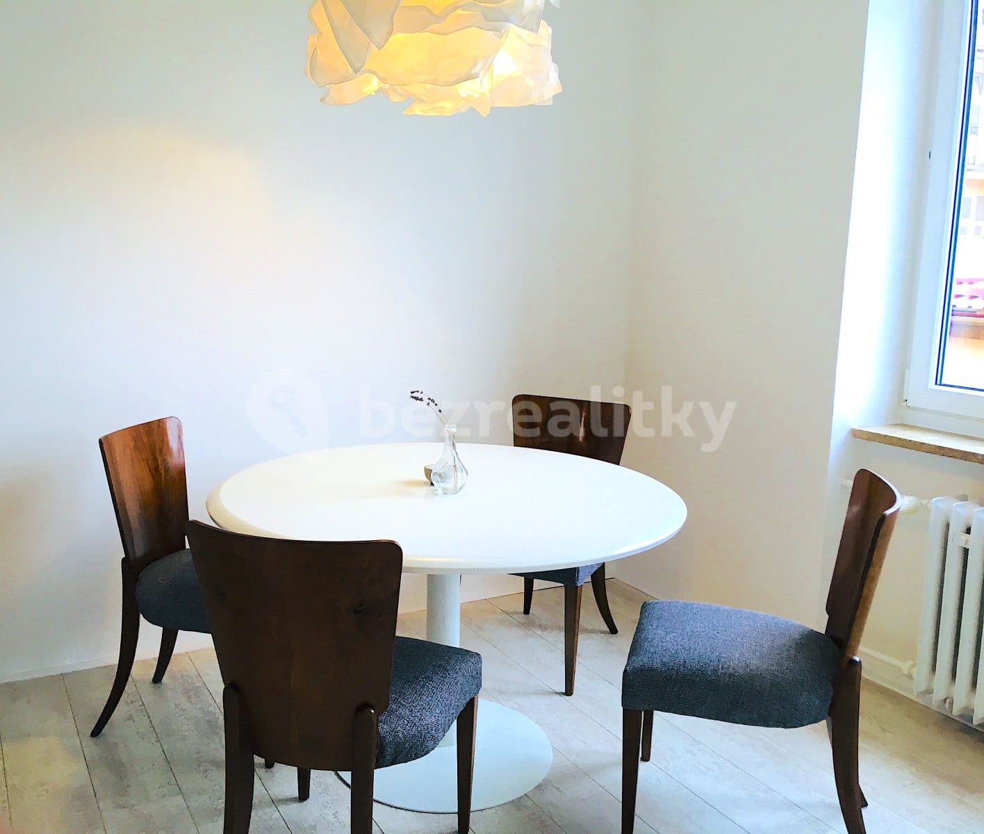 Pronájem bytu 2+1 66 m², Osvoboditelů, Zlín, Zlínský kraj Pronájem bytu 2+1 66 m², Osvoboditelů, Zlín, Zlínský kraj