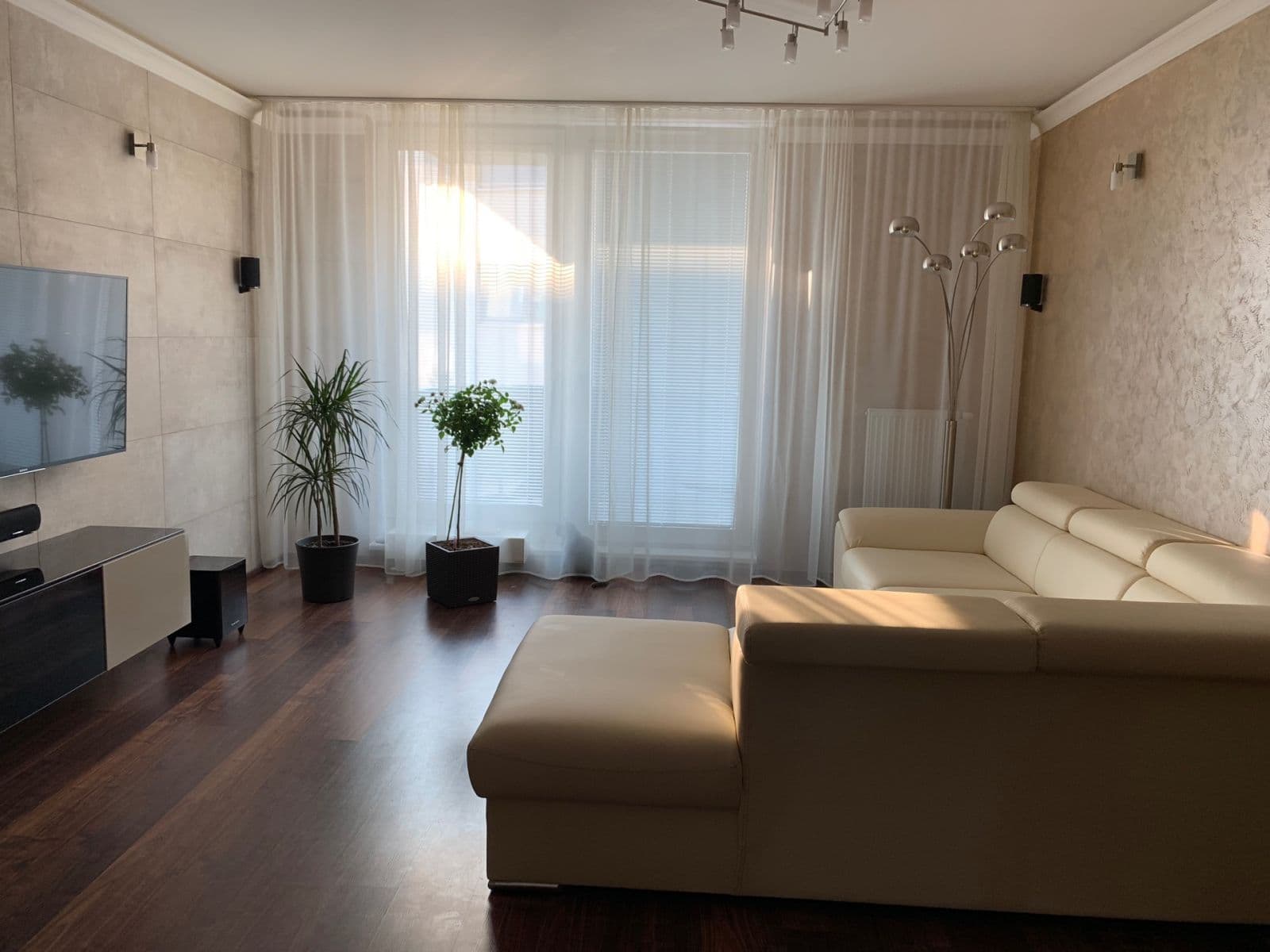 Pronájem bytu 3+kk 86 m², Olgy Havlové, Praha, Praha Pronájem bytu 3+kk 86 m², Olgy Havlové, Praha, Praha
