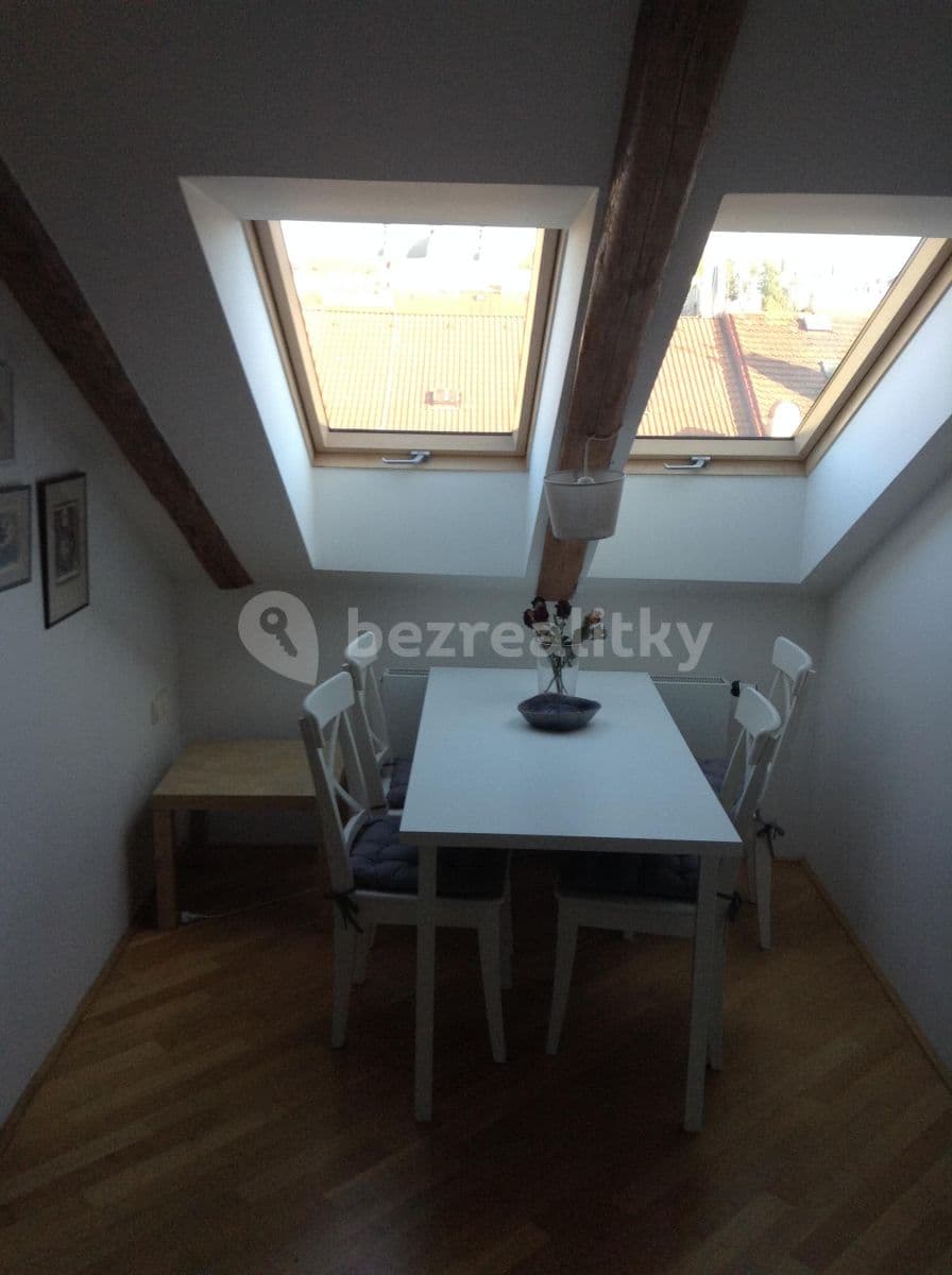 Pronájem bytu 2+kk 72 m², Jaromírova, Praha, Praha Pronájem bytu 2+kk 72 m², Jaromírova, Praha, Praha