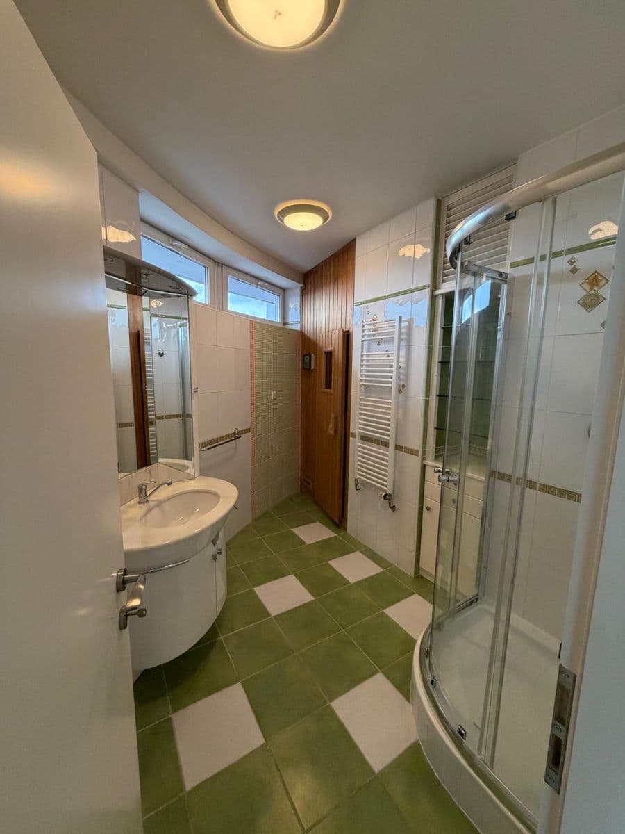 Pronájem bytu 1+kk 30 m², Konojedská, Praha, Praha Pronájem bytu 1+kk 30 m², Konojedská, Praha, Praha