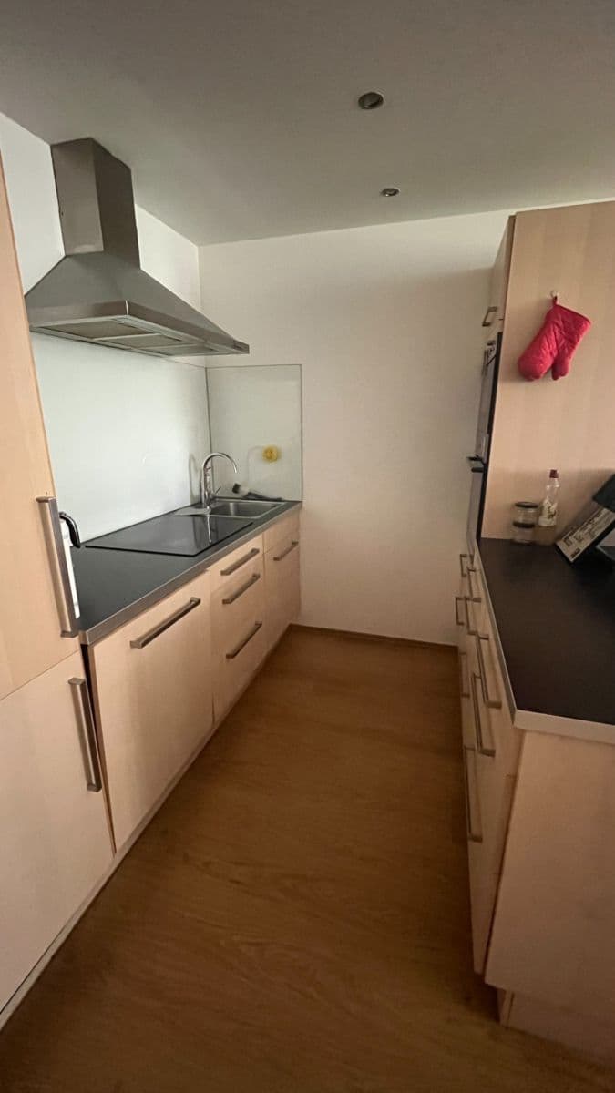 Pronájem bytu 2+kk 53 m², Kytlická, Praha, Praha Pronájem bytu 2+kk 53 m², Kytlická, Praha, Praha
