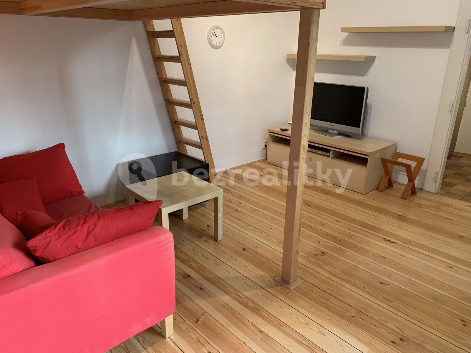 Pronájem bytu 1+1 35 m², Ostrovského, Praha, Praha Pronájem bytu 1+1 35 m², Ostrovského, Praha, Praha