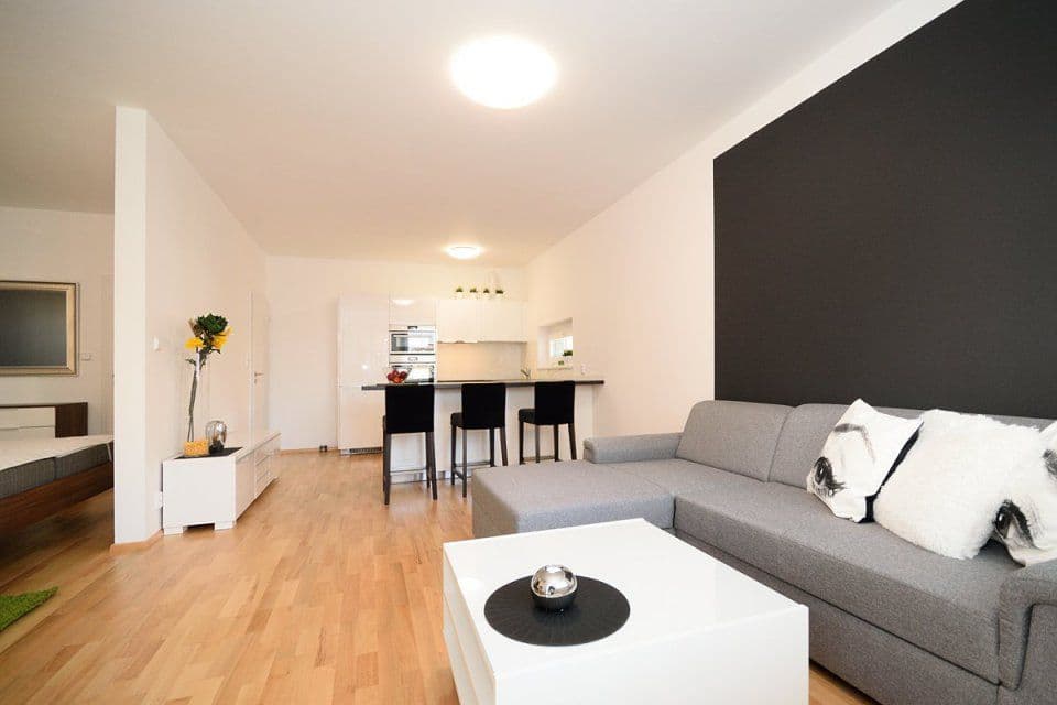 Pronájem bytu 2+kk 55 m², Makedonská, Praha, Praha Pronájem bytu 2+kk 55 m², Makedonská, Praha, Praha