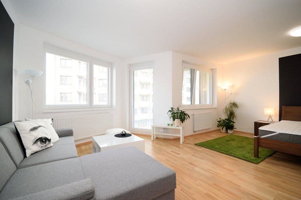 Pronájem bytu 2+kk 55 m², Makedonská, Praha, Praha Pronájem bytu 2+kk 55 m², Makedonská, Praha, Praha