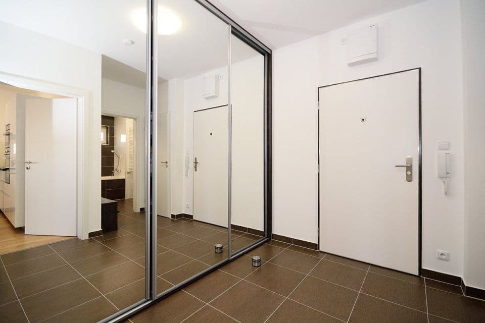 Pronájem bytu 2+kk 55 m², Makedonská, Praha, Praha Pronájem bytu 2+kk 55 m², Makedonská, Praha, Praha