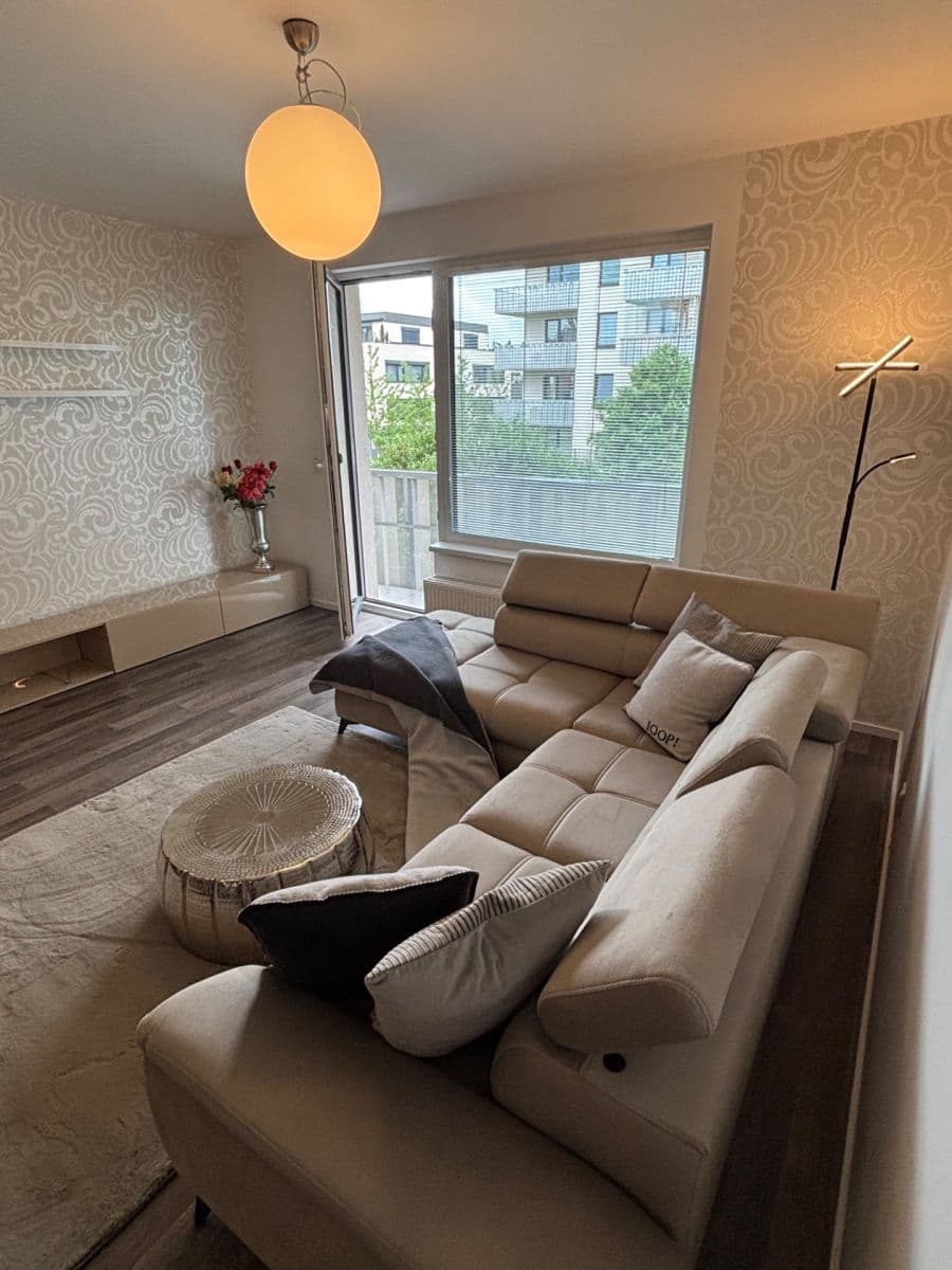 Pronájem bytu 2+kk 70 m², Zvěřinova, Praha, Praha Pronájem bytu 2+kk 70 m², Zvěřinova, Praha, Praha