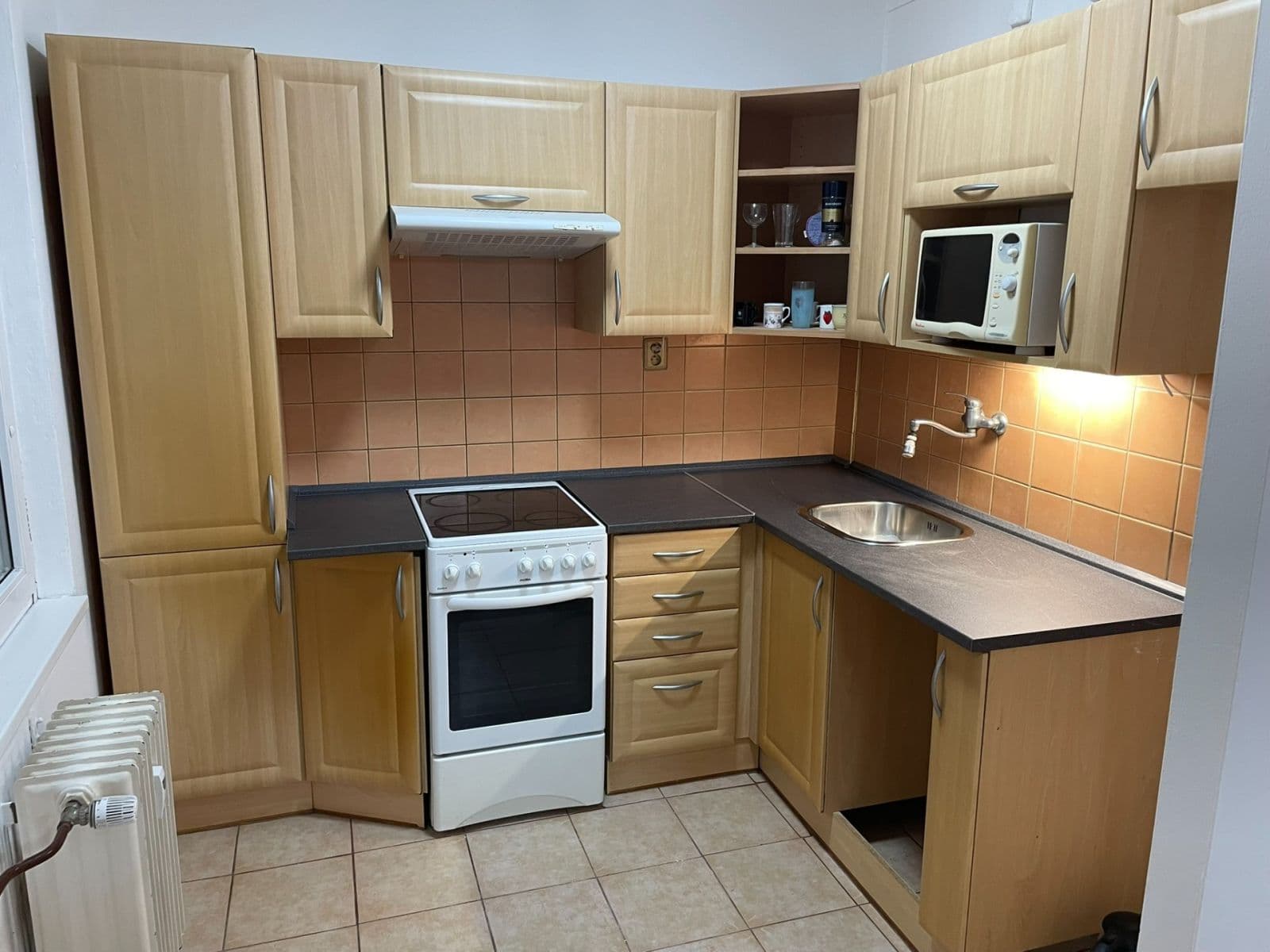 Pronájem bytu 2+kk 43 m², Palackého náměstí, Hořovice, Středočeský kraj Pronájem bytu 2+kk 43 m², Palackého náměstí, Hořovice, Středočeský kraj