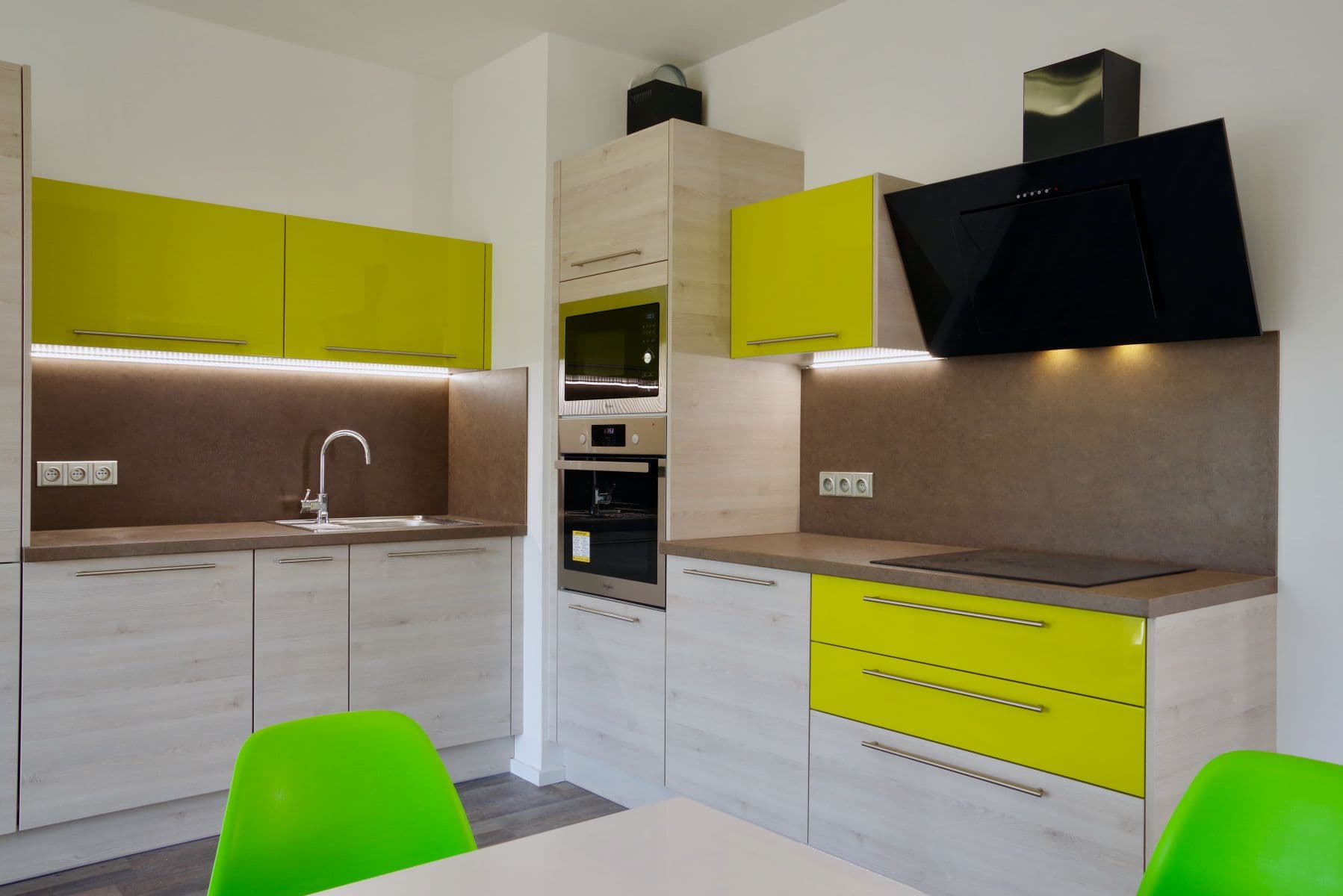 Pronájem bytu 2+kk 70 m², Zvěřinova, Praha, Praha Pronájem bytu 2+kk 70 m², Zvěřinova, Praha, Praha