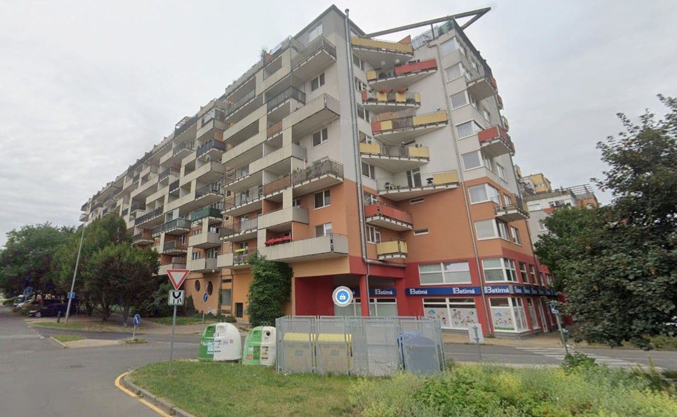 Pronájem garáže 10 m², Podkovářská, Praha, Praha Pronájem garáže 10 m², Podkovářská, Praha, Praha