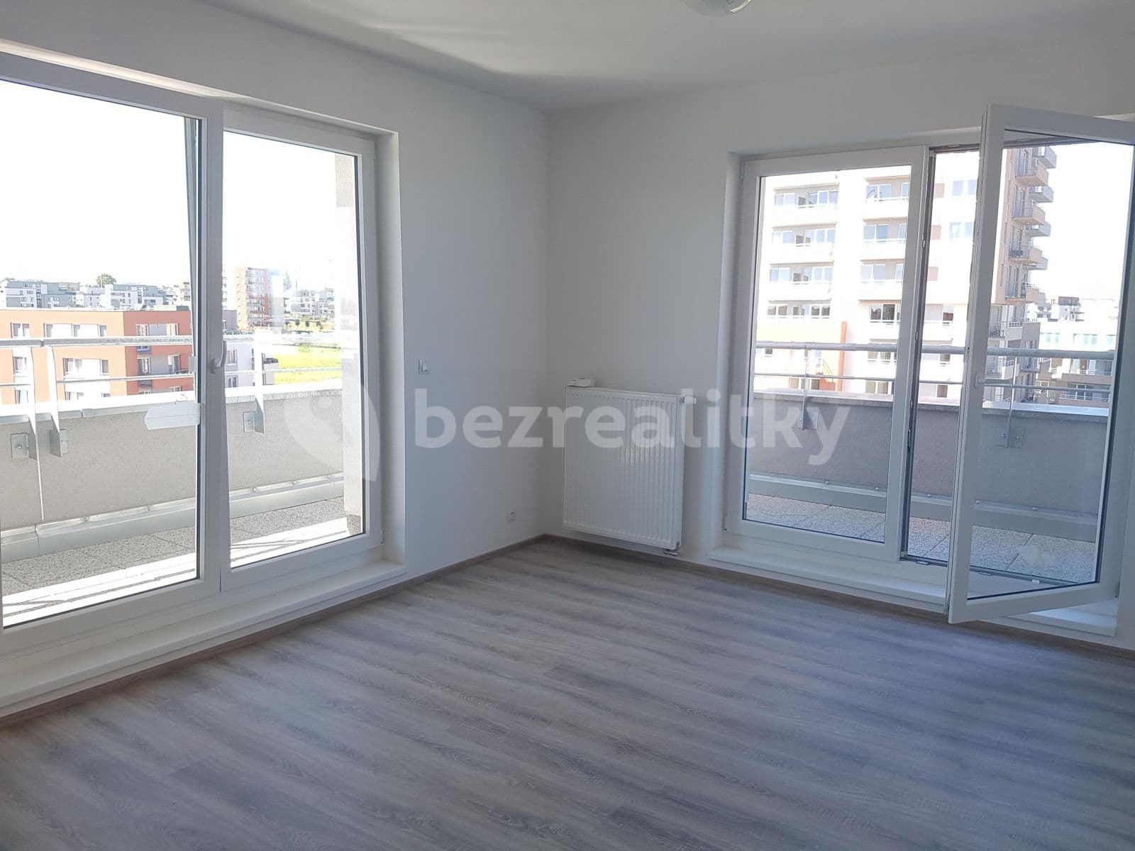 Pronájem bytu 2+kk 58 m², Hlučkova, Praha, Praha Pronájem bytu 2+kk 58 m², Hlučkova, Praha, Praha
