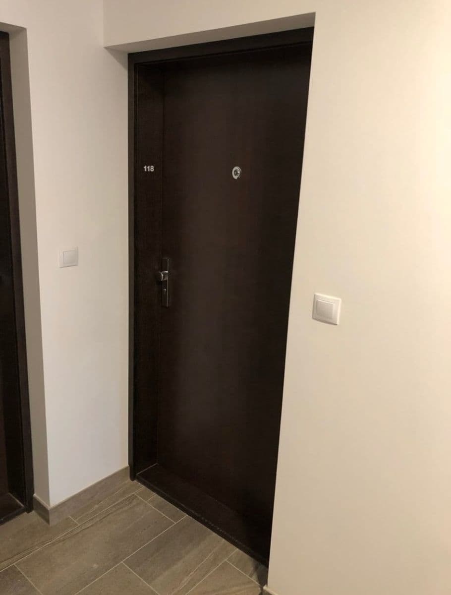 Pronájem bytu 2+kk 58 m², Hlučkova, Praha, Praha Pronájem bytu 2+kk 58 m², Hlučkova, Praha, Praha