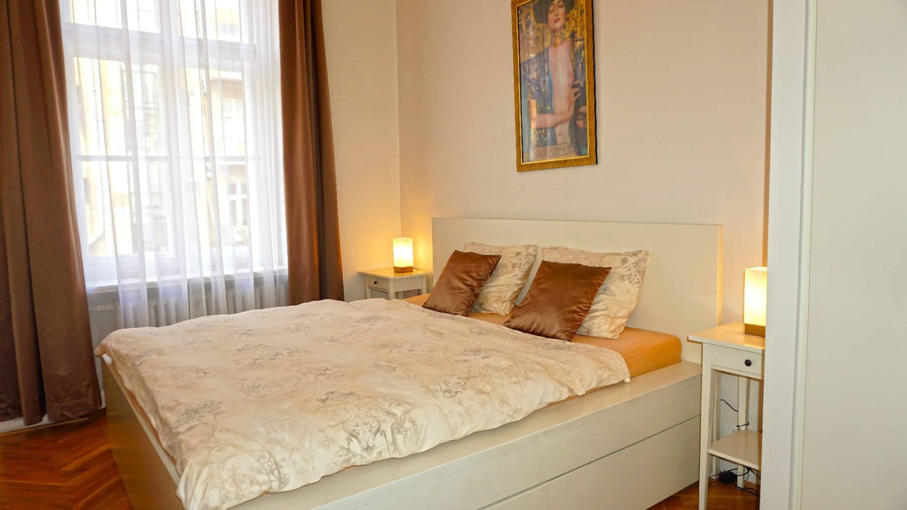 Pronájem bytu 2+1 107 m², Janáčkovo nábřeží, Praha, Praha Pronájem bytu 2+1 107 m², Janáčkovo nábřeží, Praha, Praha