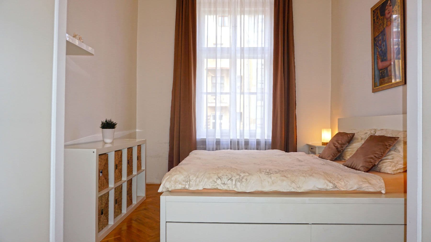 Pronájem bytu 2+1 107 m², Janáčkovo nábřeží, Praha, Praha Pronájem bytu 2+1 107 m², Janáčkovo nábřeží, Praha, Praha