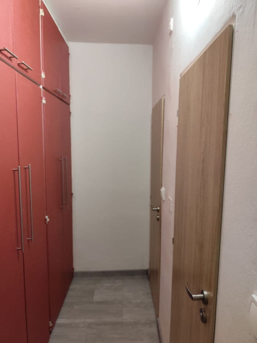 Pronájem bytu 1+1 36 m², Výškovická, Ostrava, Moravskoslezský kraj Pronájem bytu 1+1 36 m², Výškovická, Ostrava, Moravskoslezský kraj