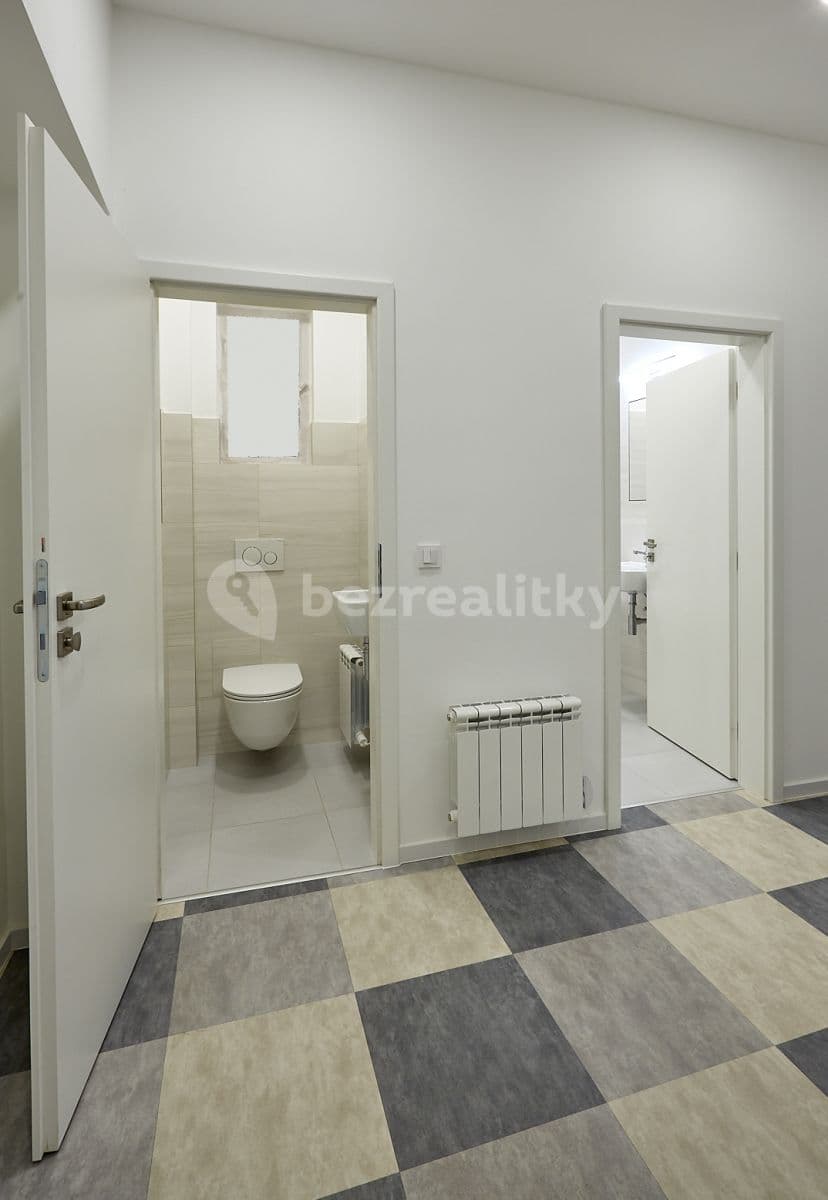Pronájem bytu 1+kk 35 m², Schnirchova, Praha, Praha Pronájem bytu 1+kk 35 m², Schnirchova, Praha, Praha