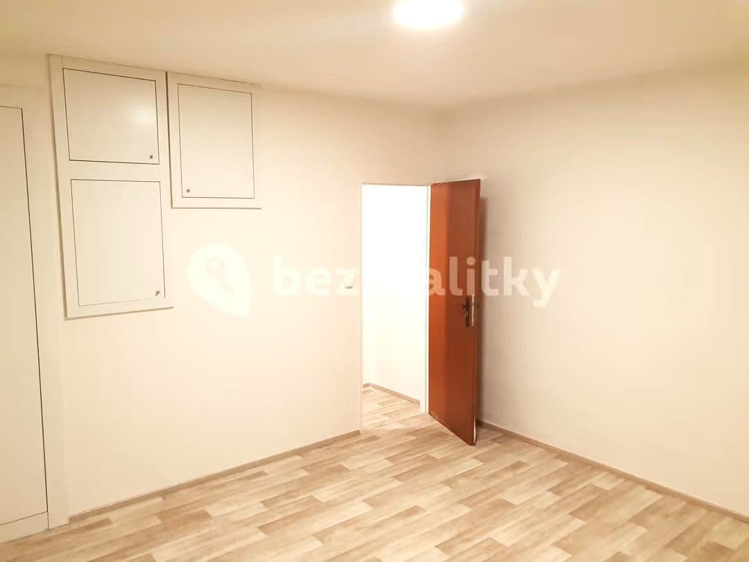 Pronájem bytu 3+1 80 m², Lesní čtvrť I, Zlín, Zlínský kraj Pronájem bytu 3+1 80 m², Lesní čtvrť I, Zlín, Zlínský kraj