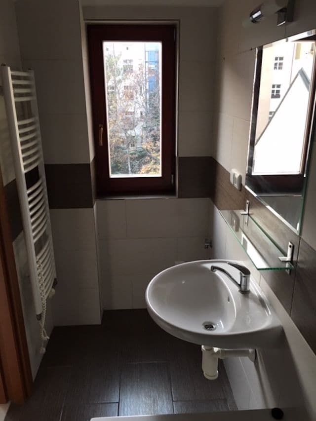Pronájem bytu 3+1 78 m², Bořivojova, Praha, Praha Pronájem bytu 3+1 78 m², Bořivojova, Praha, Praha