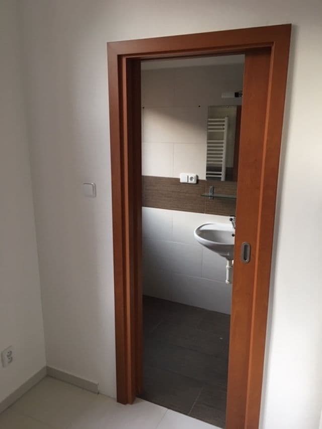 Pronájem bytu 3+1 78 m², Bořivojova, Praha, Praha Pronájem bytu 3+1 78 m², Bořivojova, Praha, Praha