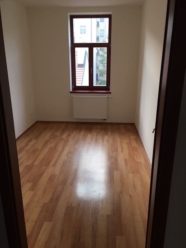 Pronájem bytu 3+1 78 m², Bořivojova, Praha, Praha Pronájem bytu 3+1 78 m², Bořivojova, Praha, Praha