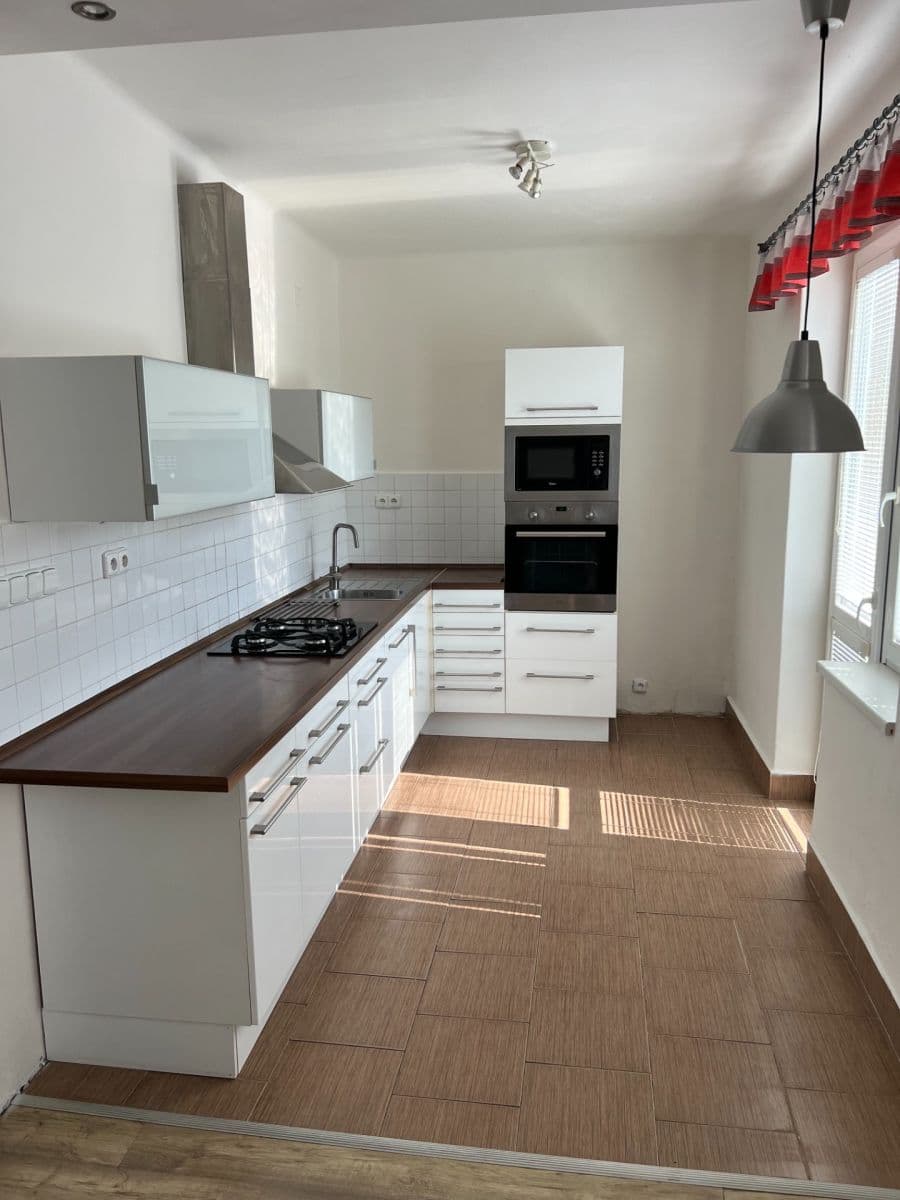 Pronájem bytu 2+1 53 m², Královická, Brandýs nad Labem-Stará Boleslav, Středočeský kraj Pronájem bytu 2+1 53 m², Královická, Brandýs nad Labem-Stará Boleslav, Středočeský kraj