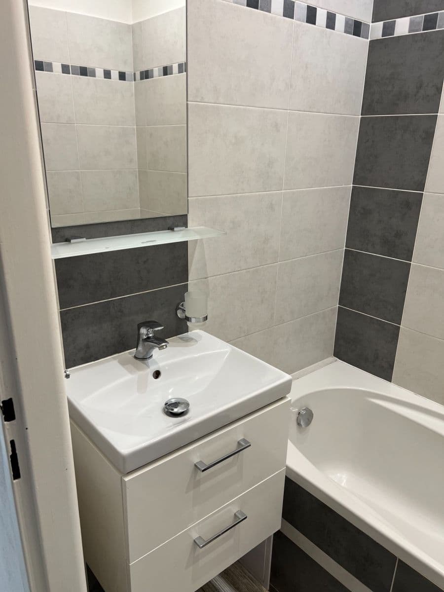 Pronájem bytu 2+1 53 m², Královická, Brandýs nad Labem-Stará Boleslav, Středočeský kraj Pronájem bytu 2+1 53 m², Královická, Brandýs nad Labem-Stará Boleslav, Středočeský kraj