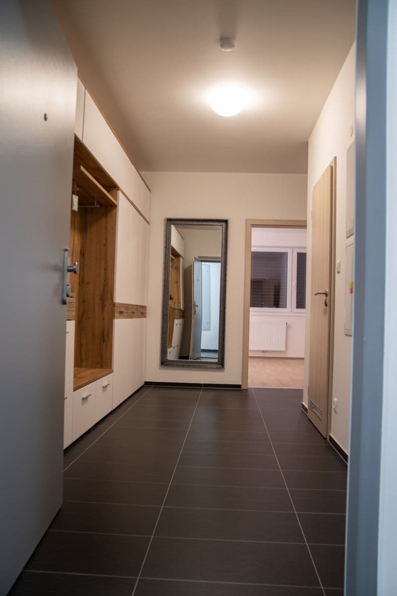 Pronájem bytu 2+kk 58 m², Pod Stolovou Horou, Praha, Praha Pronájem bytu 2+kk 58 m², Pod Stolovou Horou, Praha, Praha