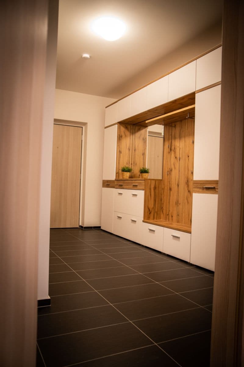 Pronájem bytu 2+kk 58 m², Pod Stolovou Horou, Praha, Praha Pronájem bytu 2+kk 58 m², Pod Stolovou Horou, Praha, Praha