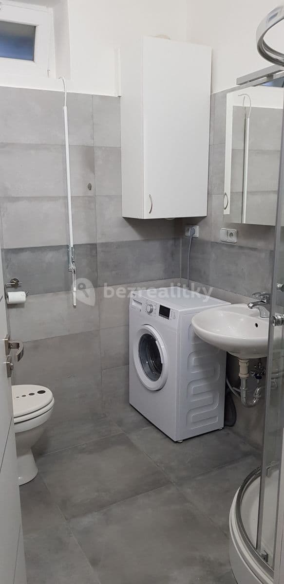 Pronájem bytu 2+kk 46 m², Uzavřená, Praha, Praha Pronájem bytu 2+kk 46 m², Uzavřená, Praha, Praha