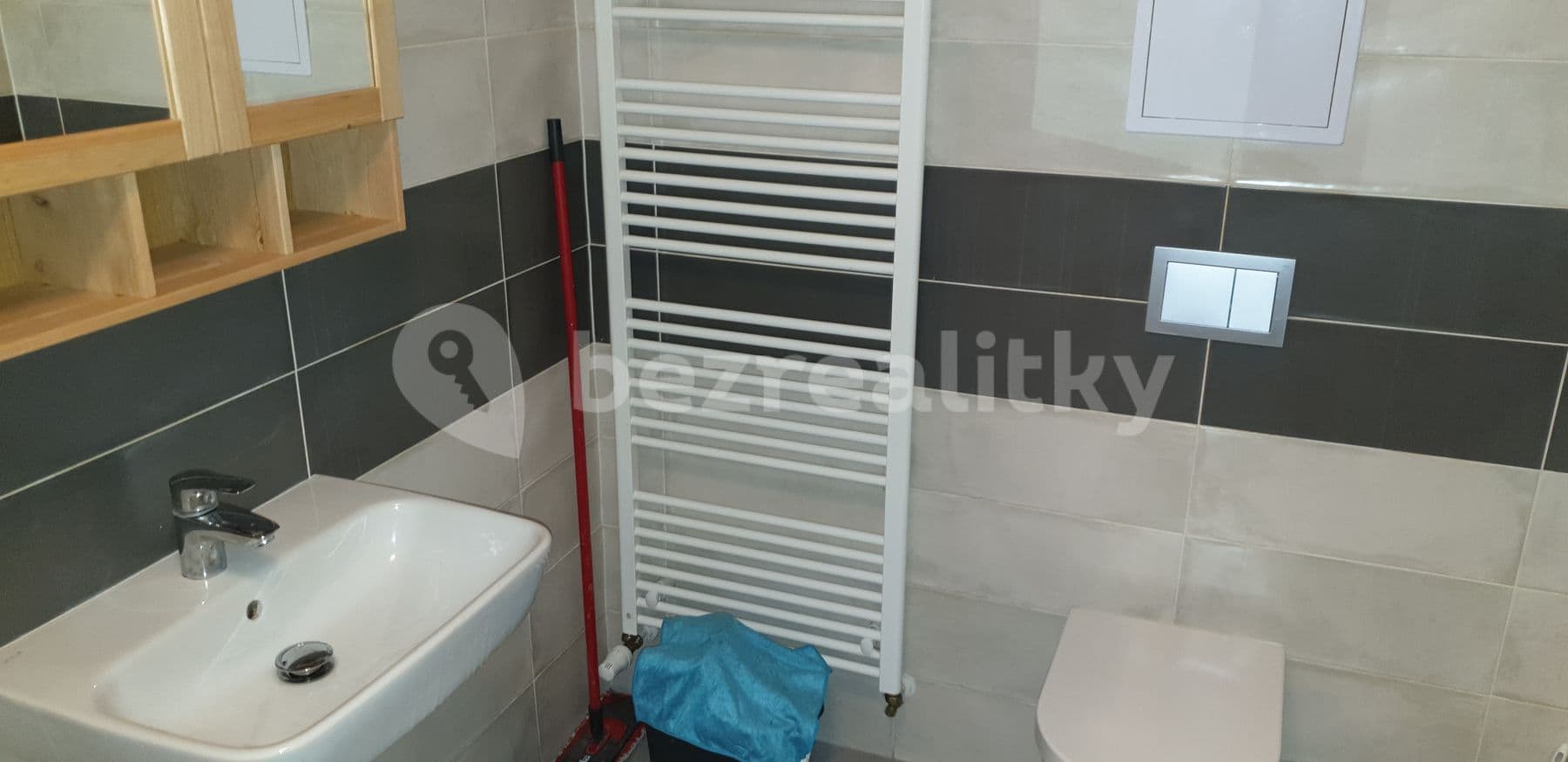 Pronájem bytu 2+kk 52 m², Pod radnicí, Praha, Praha Pronájem bytu 2+kk 52 m², Pod radnicí, Praha, Praha