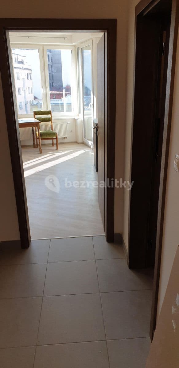 Pronájem bytu 2+kk 52 m², Pod radnicí, Praha, Praha Pronájem bytu 2+kk 52 m², Pod radnicí, Praha, Praha