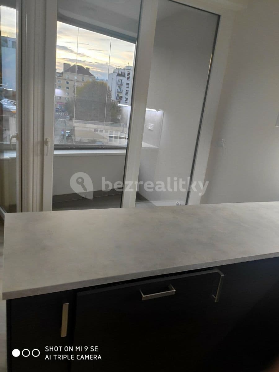 Pronájem bytu 2+kk 52 m², Pod radnicí, Praha, Praha Pronájem bytu 2+kk 52 m², Pod radnicí, Praha, Praha
