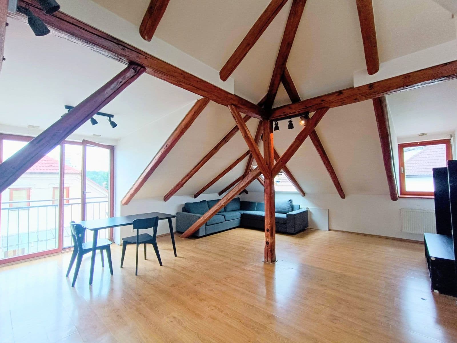 Pronájem bytu 3+kk 90 m², Klapkova, Praha, Praha Pronájem bytu 3+kk 90 m², Klapkova, Praha, Praha