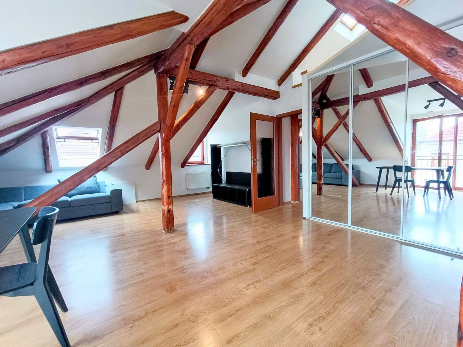 Pronájem bytu 3+kk 90 m², Klapkova, Praha, Praha Pronájem bytu 3+kk 90 m², Klapkova, Praha, Praha