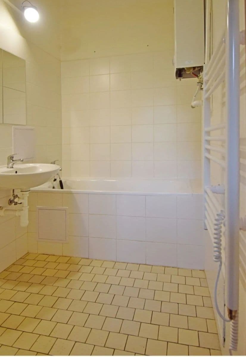 Pronájem bytu 1+1 35 m², Obětí 6. Května, Praha, Praha Pronájem bytu 1+1 35 m², Obětí 6. Května, Praha, Praha