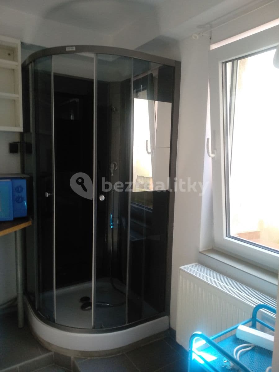 Pronájem bytu 1+1 27 m², K Čestlicům, Praha, Praha Pronájem bytu 1+1 27 m², K Čestlicům, Praha, Praha