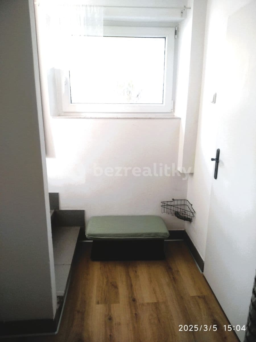 Pronájem bytu 1+1 27 m², K Čestlicům, Praha, Praha Pronájem bytu 1+1 27 m², K Čestlicům, Praha, Praha